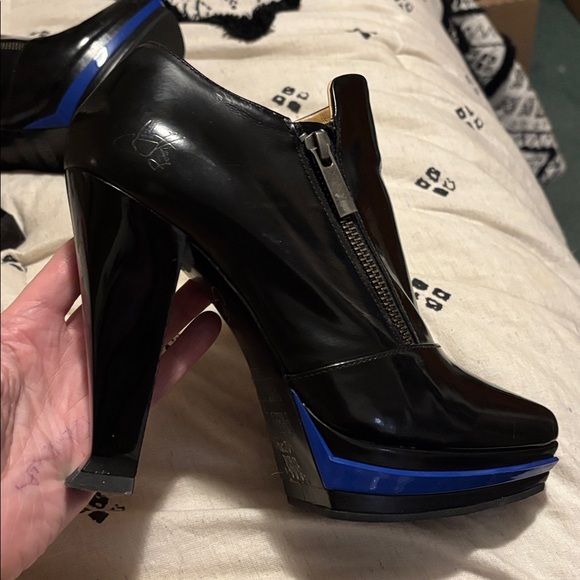 Patent leather platform toe Trinity Zion Fluevog Shoes- Stunning! Worn twice? - Picture 5 of 14